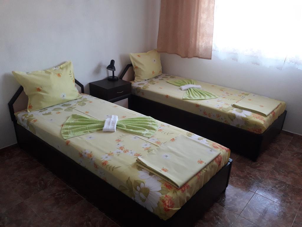 Georgievi Guest House Pomorie Kültér fotó